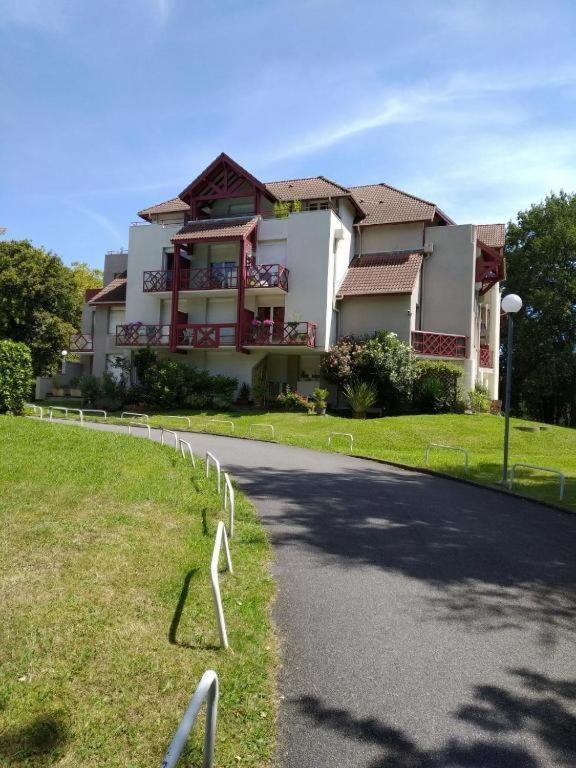 L'Etoile Paloise -Terrasse &Wifi &Parking &Piscine Apartamento Pau Exterior foto